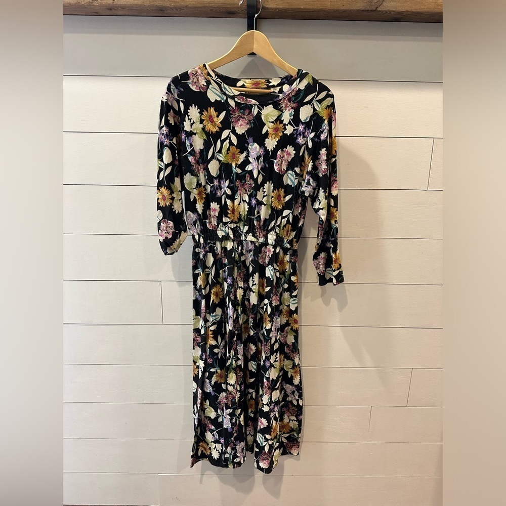 Vintage Outback Red Floral Black Dress- size Large